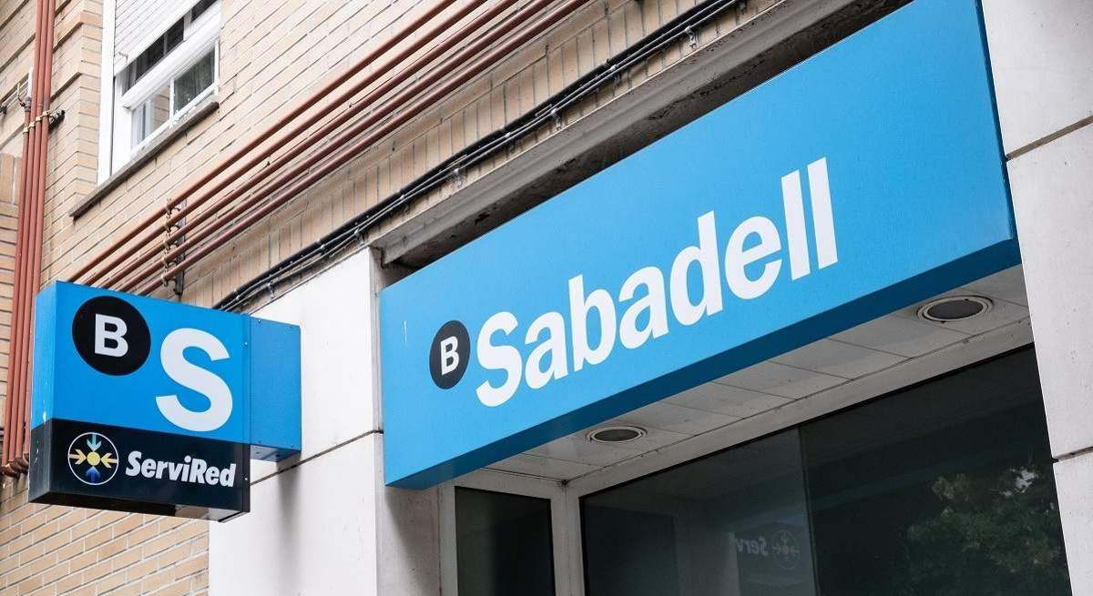 El 75% de las pymes se resisten a dejar Sabadell por el BBVA